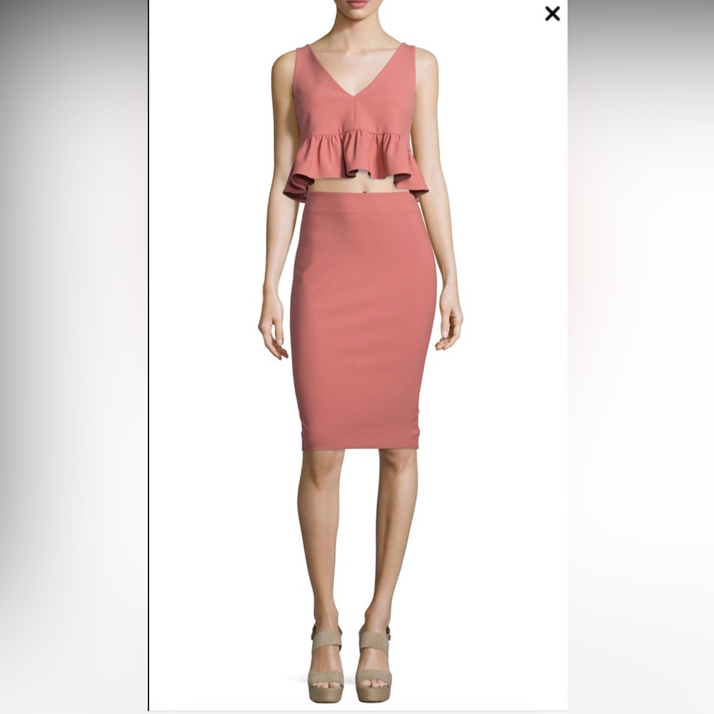 Elizabeth & James - Peplum Top+ Pencil Skirt - Size M/6